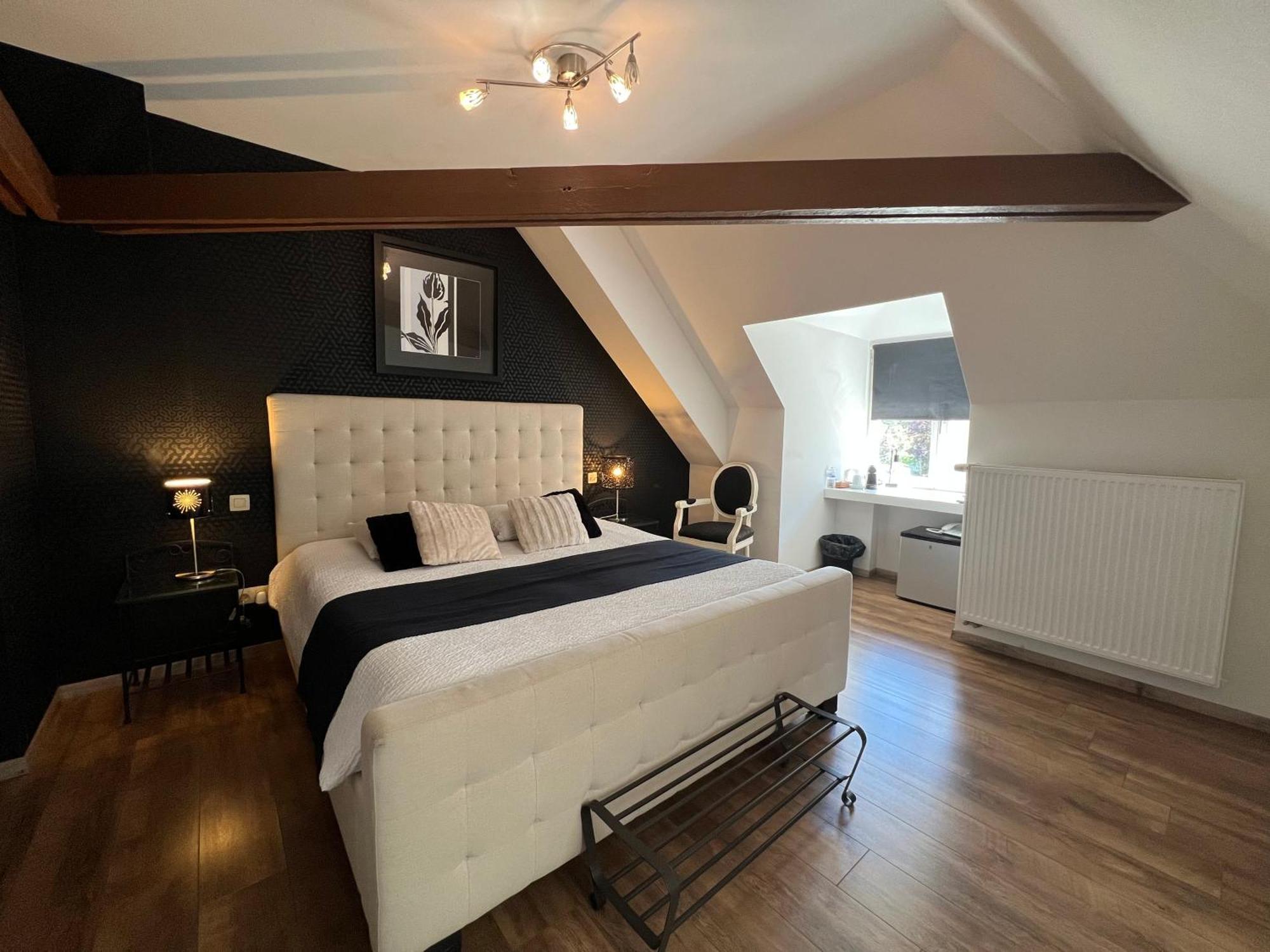 Hotel Fleur De Lys Zedelgem Zewnętrze zdjęcie